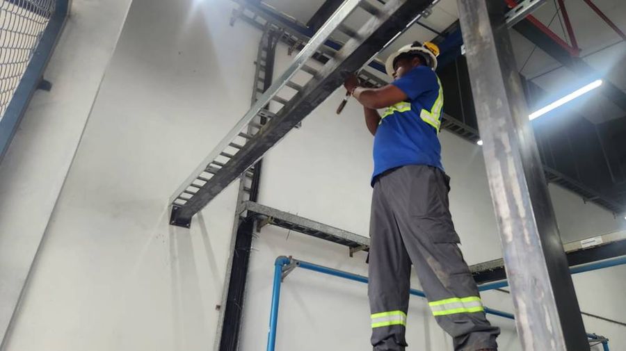 Instalación de tendido eléctrico y tablero de distribución — Guayaquil